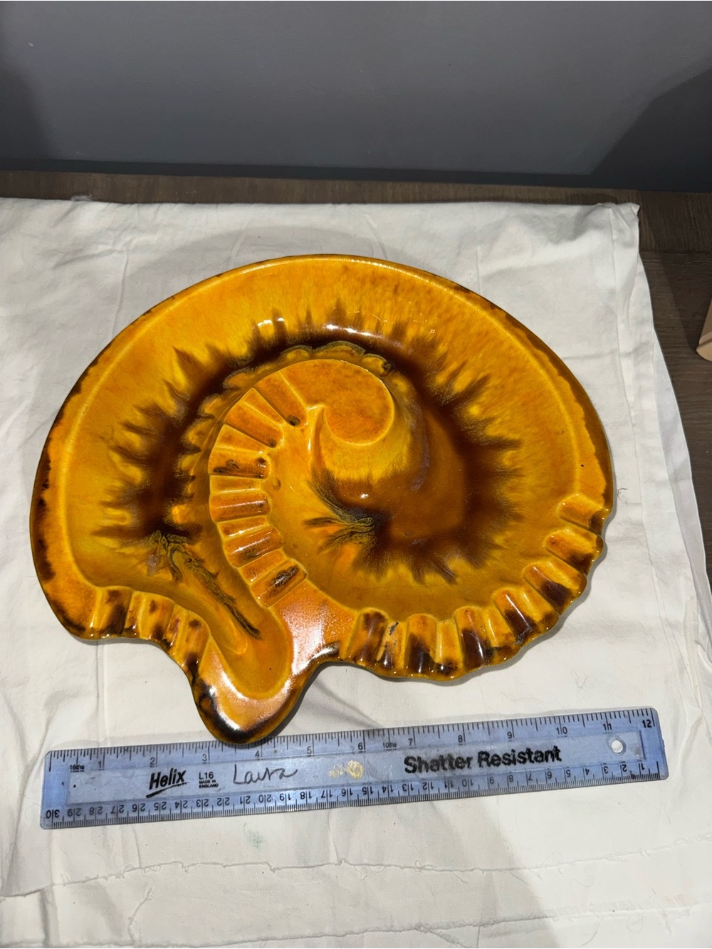 Vintage MCM royal Haeger nautilus seashell Ceramic Ashtray brown yellow glaze